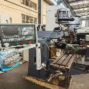 两台炮塔铣床，南通 XJ6325T摇臂万能铣床，襄樊5325万.